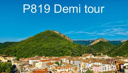 P819 Demi tour