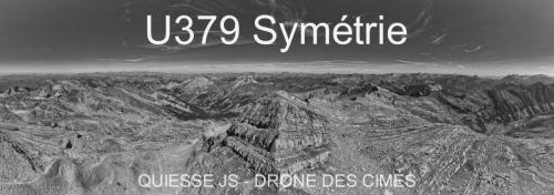 U379 Symétrie