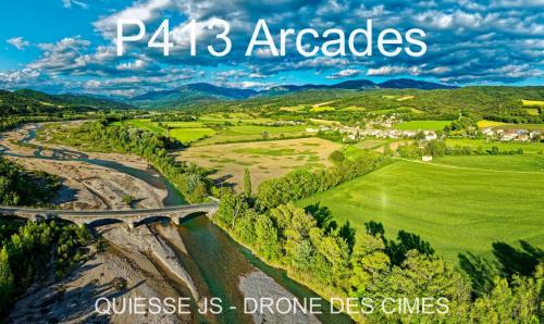 P413 Arcades