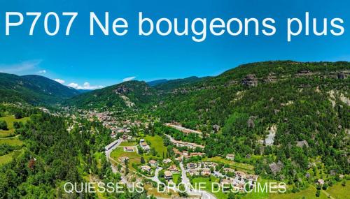 P707 Ne bougeons plus