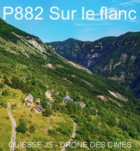 P882 Sur le flanc