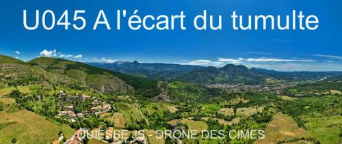 U045 A l'écart du tumulte