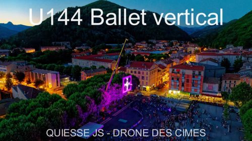 U144 Ballet vertical