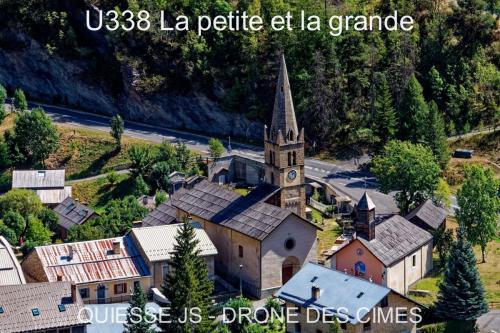 U338 La petite et la grande